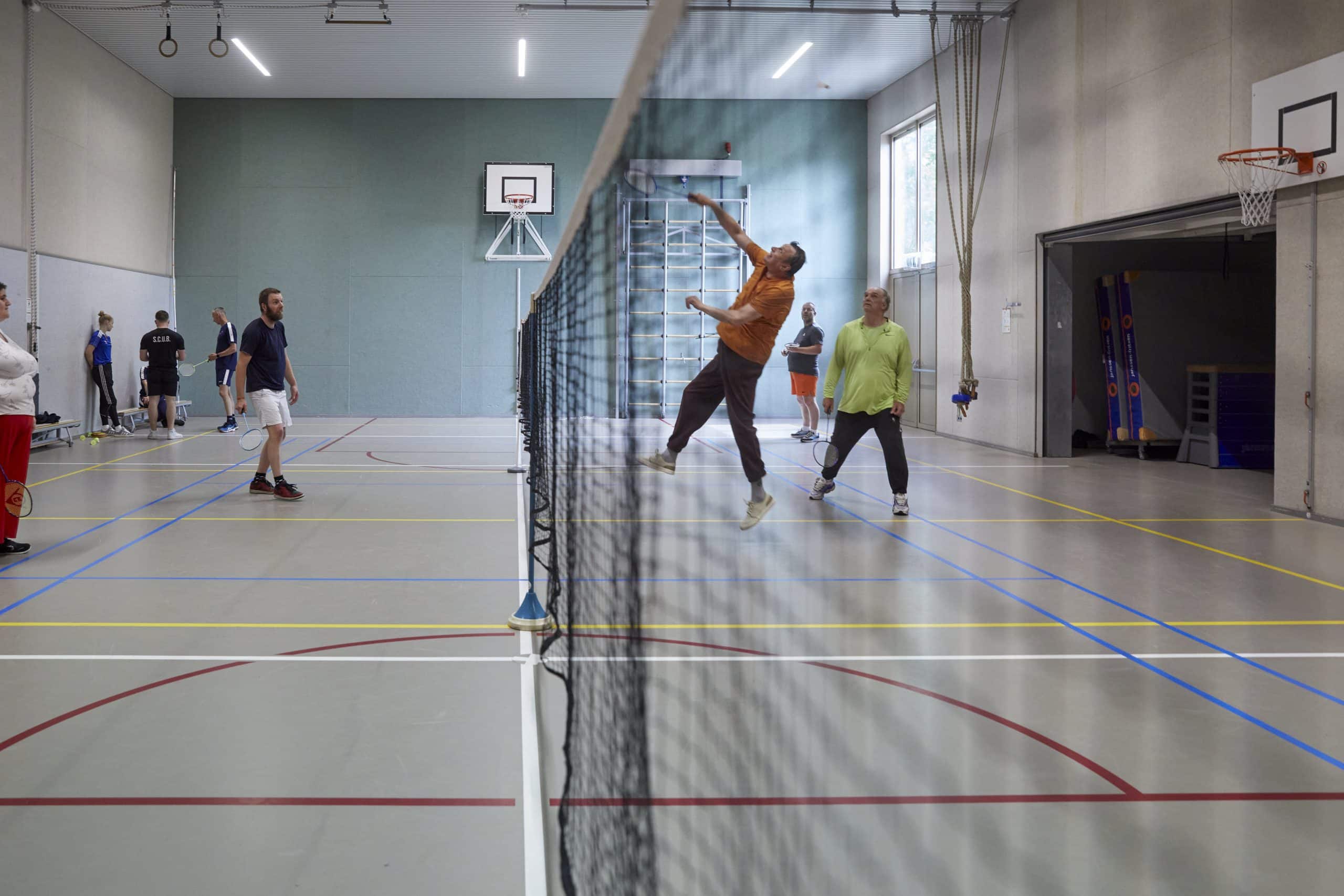 Foto van Lister activiteit badminton